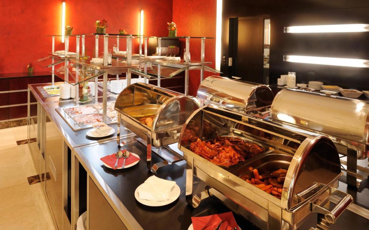 Hotel Cosmopol Чезенатико Экстерьер фото
